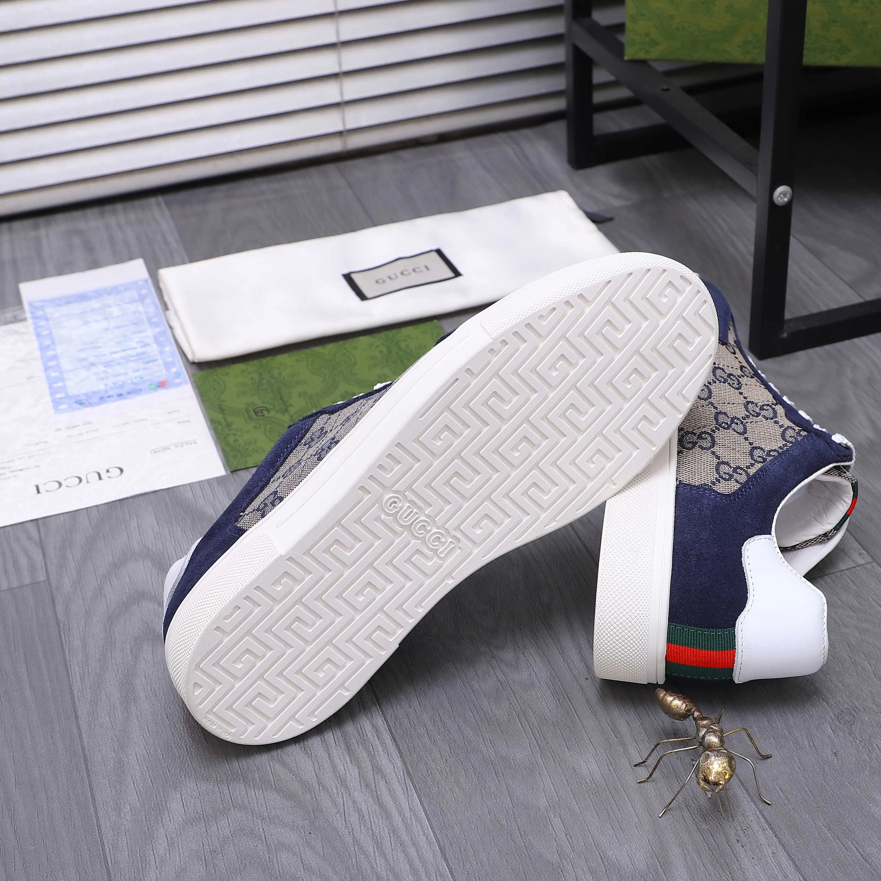 Men's shoes 💰p400 Product trademark: GUCCI "Gucci" casual lace-up men's shoes Regular size: 38-45 (45 is custom-made and non-returnable) Product materials: Selected classic woven stitching frosted cowhide upper, pigskin lining, original rubber outsole